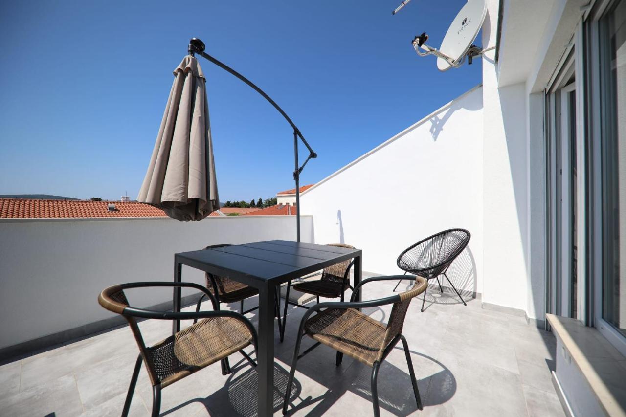 Apartment Rosso Zadar Exterior photo